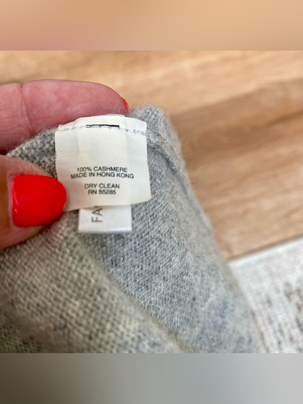 Express Design Studio 100% Cashmere Size M - Picture 7 of 7